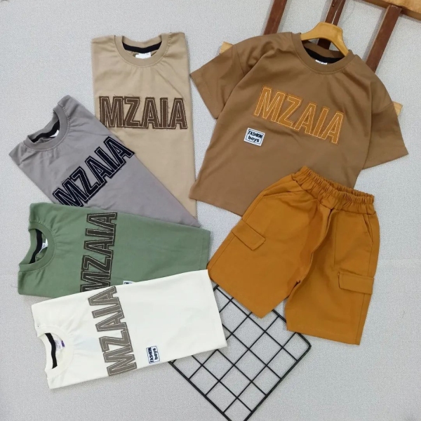 ست بلوز شلوارک طرح MZAIA