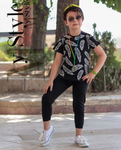 تیشرت شلوارک اسپرت طرح پر