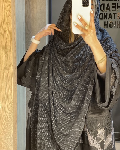 شال پلیسه ریز خالدار