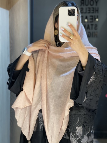 شال طرح ماهی منگوله دار