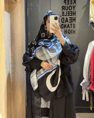 شال طرح گوچی