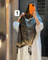 شال منگوله دار