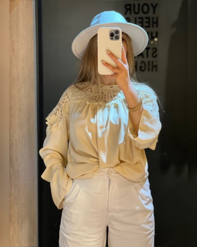 بلوز سرشونه دانتل