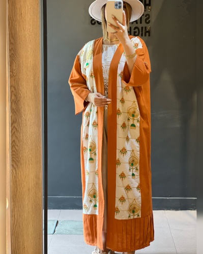 مانتو پایین چین دار