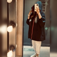 مانتو پاییزه کلاهدار دو زیپ دار