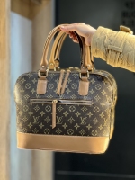 کیف طرح مارک با بند بلند