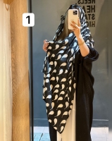 شال منگلوله دار