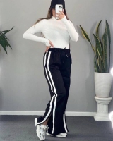 شلوار کنار خط