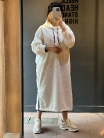 هودی کلاهدار بلند