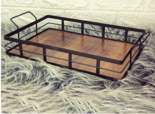 سینی تسمه ای کف چوبی