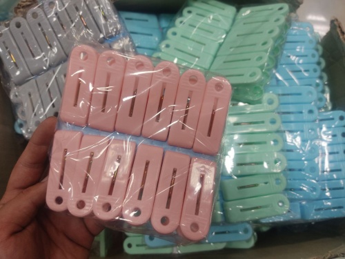 گیره روناک لباس