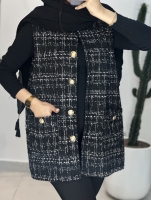وست شنل دکمه طلایی
