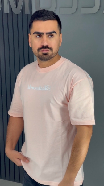 تیشرت چاپی صورتی