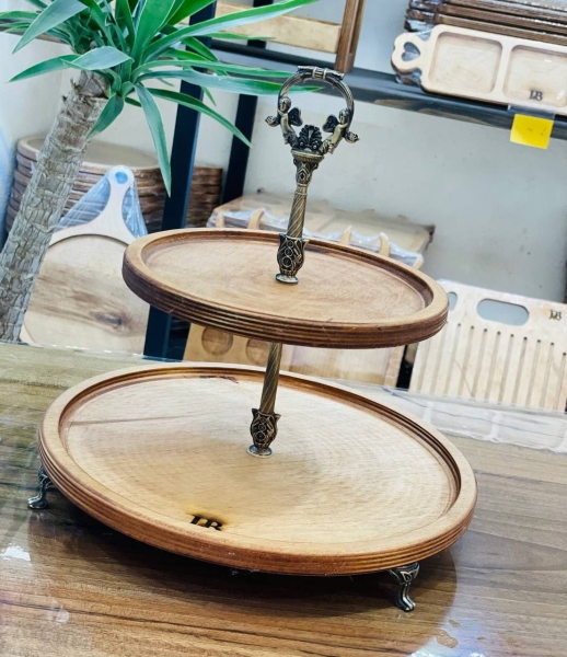 شیرینی خوری