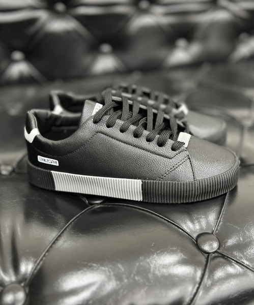 ونس pull&bear مشکی