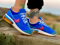 کتونی Nike کپسول دار آبی بغل هفت رنگ
