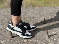 کتونی سایز میانه اسپرت Nike jordan سفید مشکی