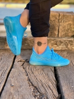 کتونی سایز میانه Yeezy جدید بغل تور آبی