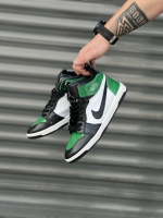 کتونی ساقدار سایز میانه nike jordan مشکی سبز