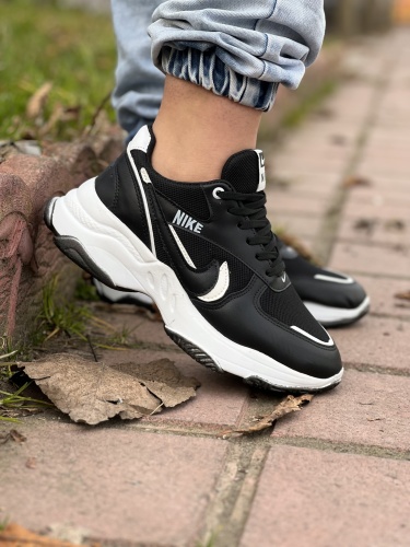 کتونی اسپرت دخترانه NIKE مشکی کف سفید