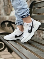 کتونی اسپرت دخترانه NIKE سفید مشکی