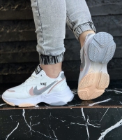 کتونی دخترانه NIKE سفید کالباسی