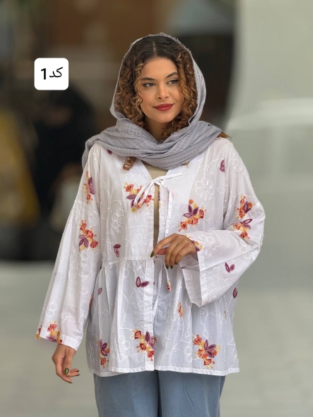 مانتو سفید گلدوزی شده