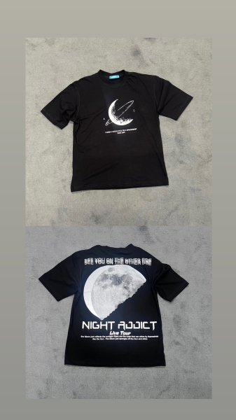 تیشرت طرح ماه شب رنگی