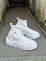 کتونی حراجی جورابی ساقدار BERSHKA سفید