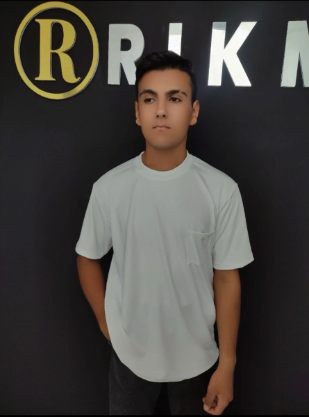 بیسکوییتی رنگ سفید