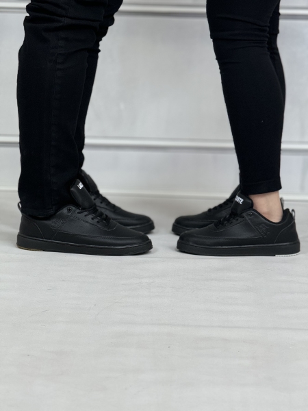 کفش اسپرت لاگوست مشکی