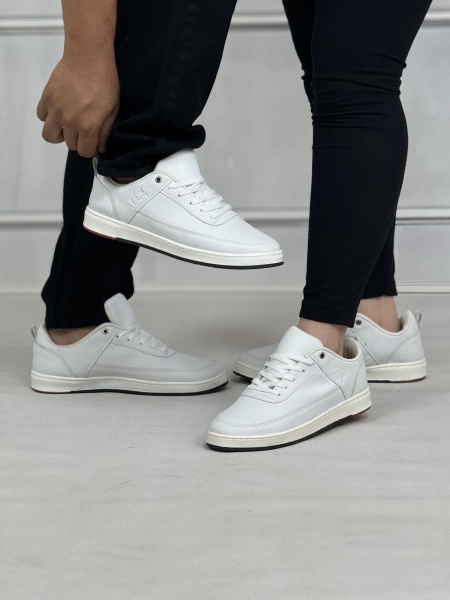 کفش اسپرت لاگوست سفید