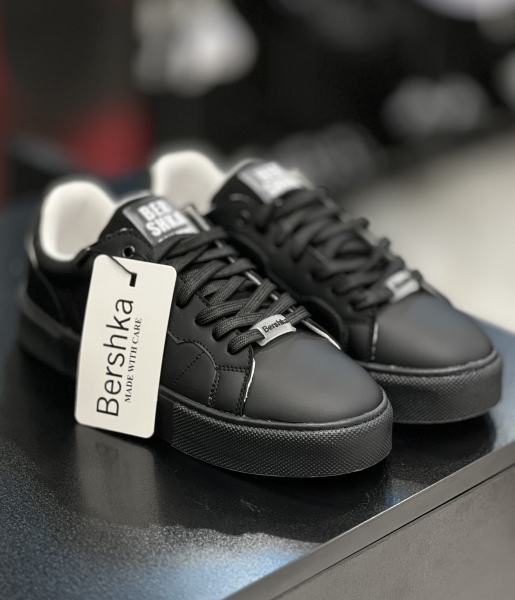 ونس Bershka مشکی