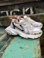 کتونی اسپرت حراجی BALENCIAGA NEW سفید کالباسی