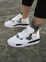 کتونی حراجی JORDAN 4 سفید مشکی