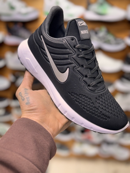 کتونی راحتی