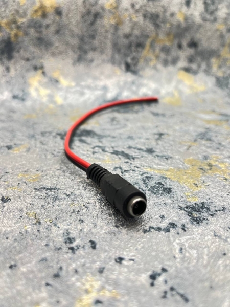 فیش برق دوربین مادگی