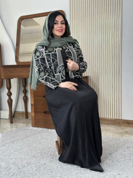 کت و سارافون روژینا