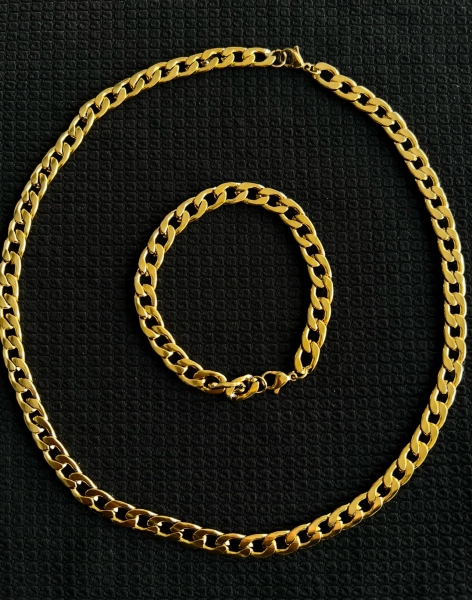 ست Cartier طلایی کد 24