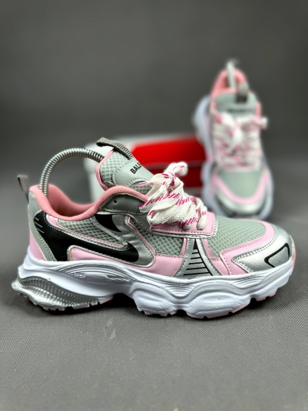 کتونی اسپرت (بالنسیگا) طوسی صورتی