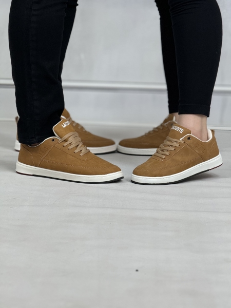 کفش اسپرت لاگوست شتری