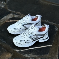 کتونی New Balance سفید مشکی