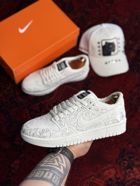 کتونی اسپرت NIKE FLOWER سفید