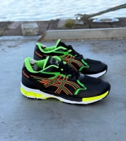 کتونی asics جدید مشکی نارنجی سبز