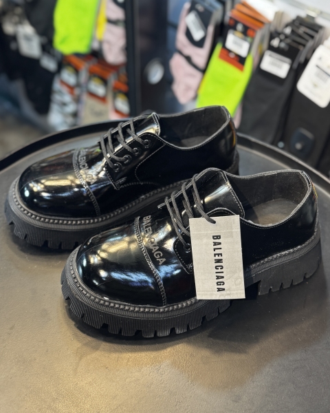 لوفر بالنسیاگا