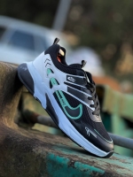 کتونی حراجی مردانه NEW NIKE مشکی سبز