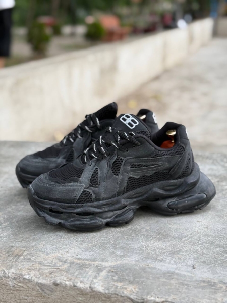 کتونی اسپرت BALENCIAGA جدید مشکی تمام