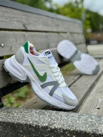 کتونی اسپرت NIKE پختی سفید طوسی سبز