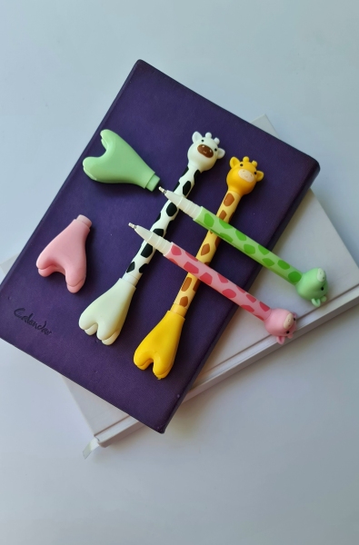 خودکار فانتزی زرافه ای