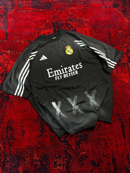 تیشرت آستین کوتاه رنگ پاشیده Real Madrid مشکی سفید
